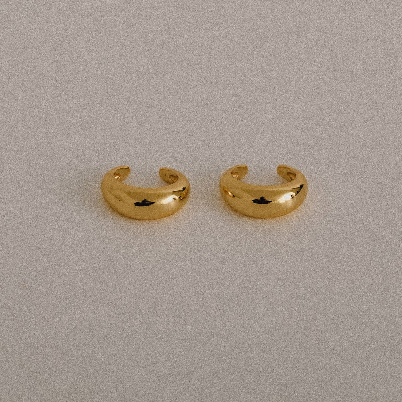 Luna Ear Cuff - Yellow Gold